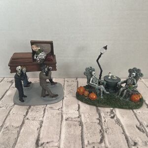 Lemax Spooky Town EARLY TO BED & Mausoleum Vacancy Halloween Village Retired
